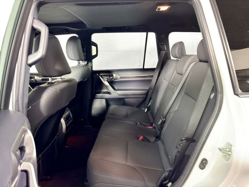 Used 2023 Lexus GX 460 Premium w/ Premium Package AWD/4WD image 21