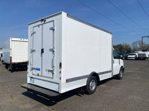 New 2025 Chevrolet Express 3500 w/ Power Convenience Package image 4