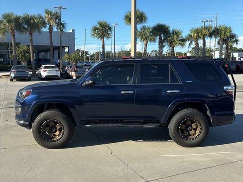 Used 2018 Toyota 4Runner Limited AWD/4WD image 1