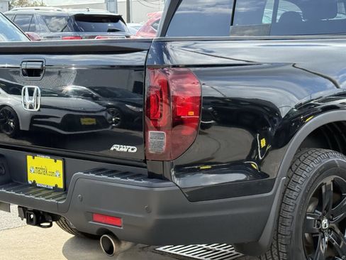 Used 2022 Honda Ridgeline Black Edition image 10