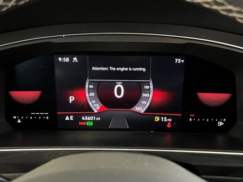 Used 2023 Volkswagen Tiguan SE R-Line image 26