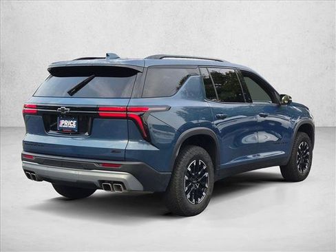 Used 2025 Chevrolet Traverse Z71 w/ Driver Confidence Package AWD/4WD image 5