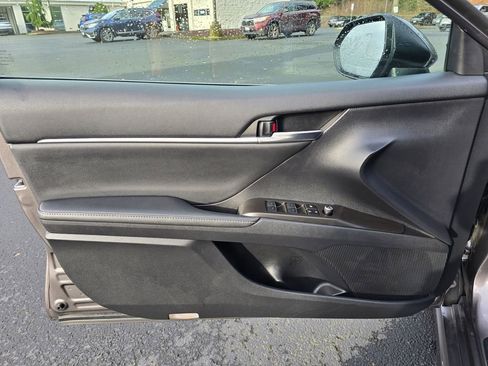 Used 2023 Toyota Camry XSE image 10