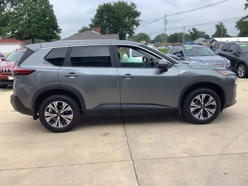 Used 2023 Nissan Rogue SV AWD/4WD image 9