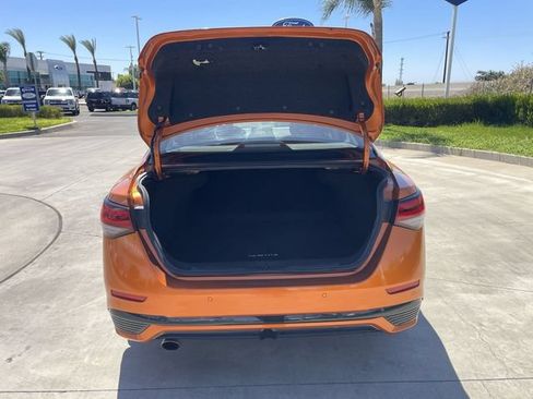 Used 2024 Nissan Sentra SR FWD image 24