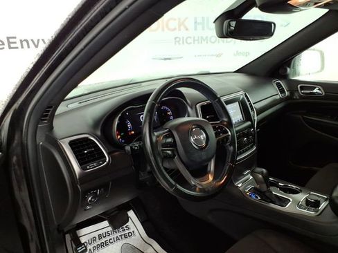 Used 2018 Jeep Grand Cherokee Laredo image 13