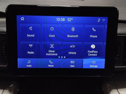 Used 2024 Ford Explorer XLT w/ Equipment Group 202A image 25