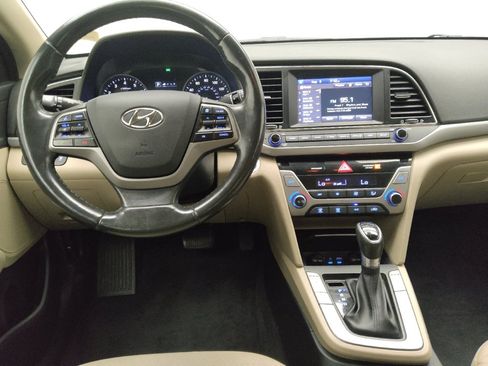 Used 2018 Hyundai Elantra Value Edition FWD image 22