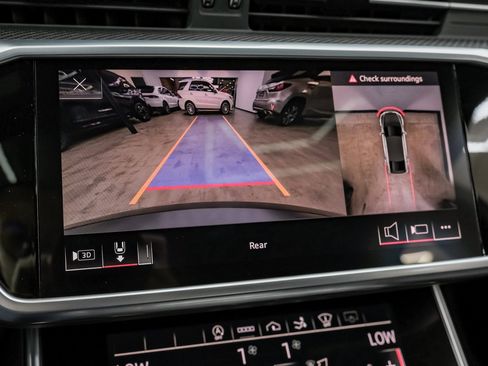 Used 2021 Audi RS 7 Sportback w/ Carbon Optic Package image 29