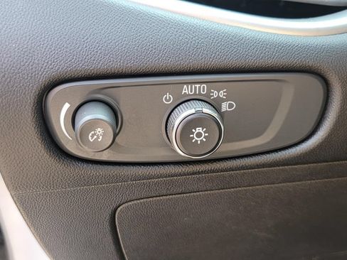Used 2024 Chevrolet Malibu LT FWD image 35
