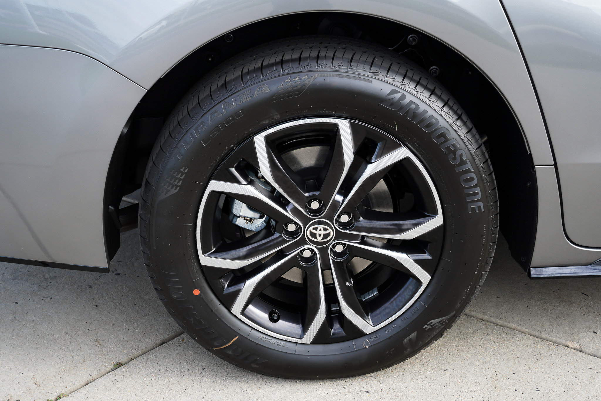 New 2026 Toyota Sienna Platinum AWD/4WD image 11