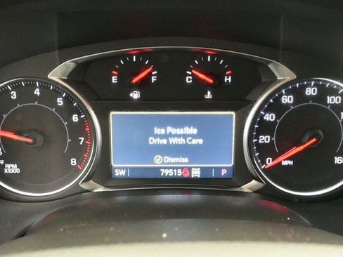 Used 2023 GMC Acadia SLT image 9