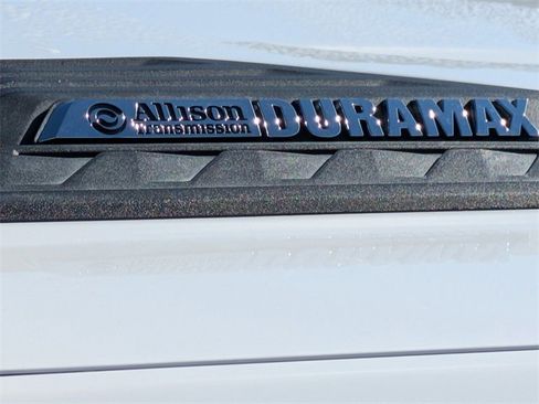 Used 2024 Chevrolet Silverado 2500 Custom w/ Custom Value Package image 14