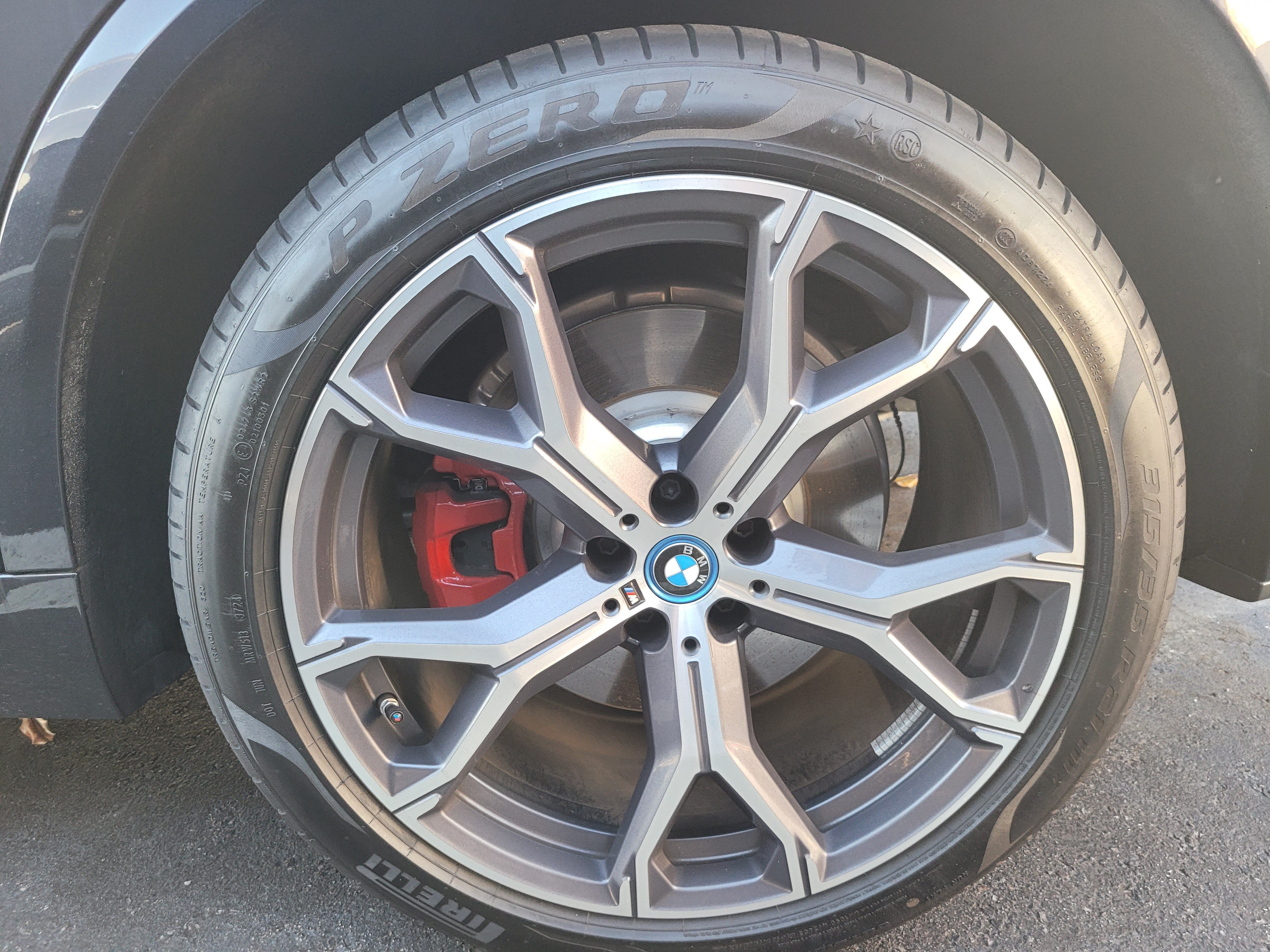 Used 2025 BMW X5 xDrive50e w/ Executive Package AWD/4WD image 8