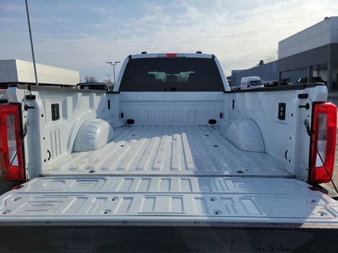 Certified 2025 Ford F250 XLT image 10