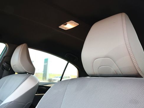 Used 2025 Toyota Camry SE image 16