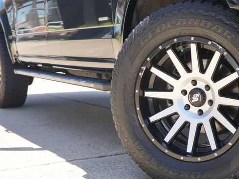 Used 2017 Ford F150 XLT w/ Equipment Group 302A Luxury AWD/4WD image 2