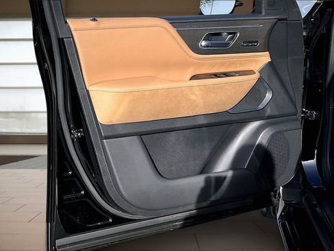 New 2026 INFINITI QX80 Luxe image 23