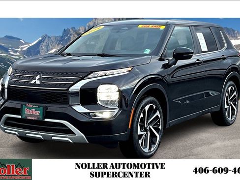 Used 2024 Mitsubishi Outlander SE Black Edition image 1