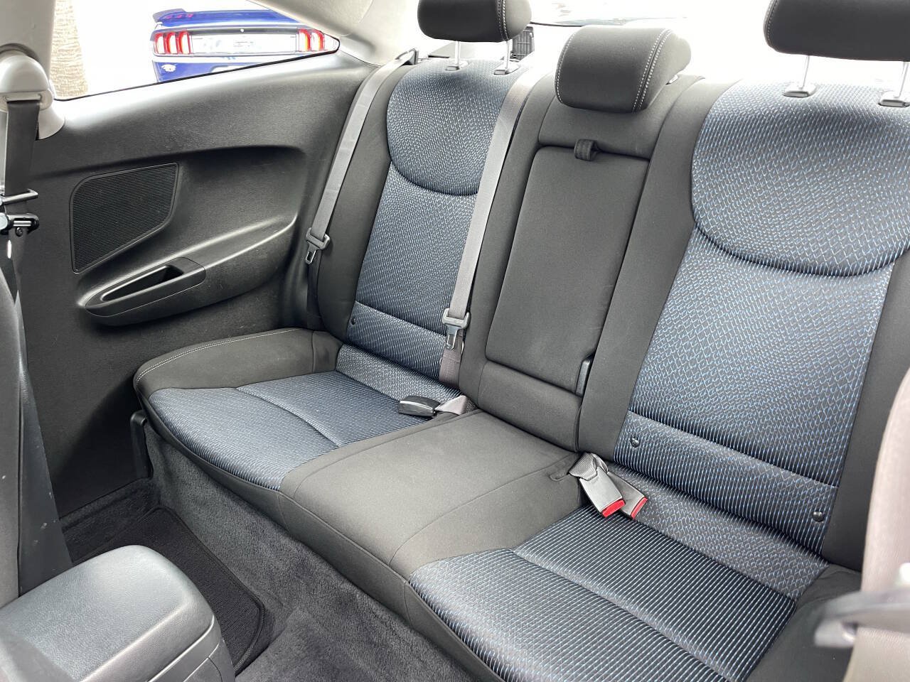 Used 2013 Hyundai Elantra FWD image 10