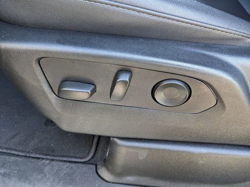 Used 2024 Chevrolet Tahoe Z71 w/ Luxury Package image 57