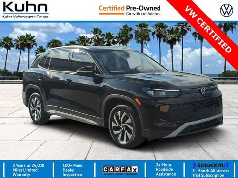 Certified 2025 Volkswagen Tiguan S image 1