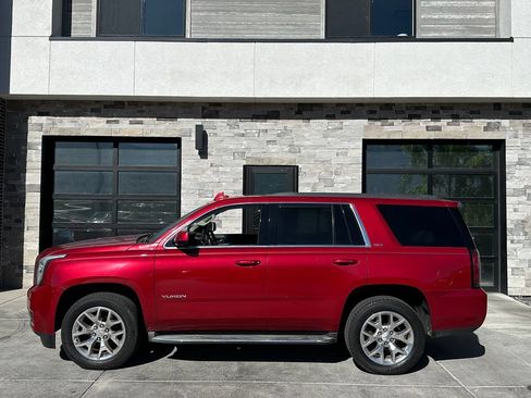 Used 2015 GMC Yukon SLT w/ Open Road Package AWD/4WD image 6