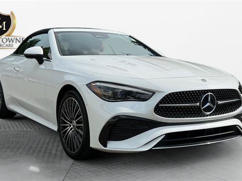 Used 2024 Mercedes-Benz CLE 300 4MATIC Cabriolet image 7