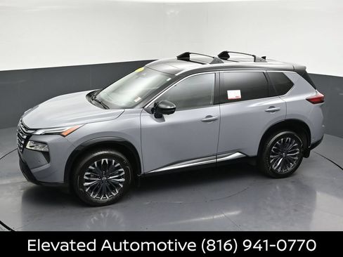 Certified 2026 Nissan Rogue Platinum w/ Platinum Premium Package AWD/4WD image 30