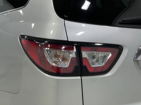 Used 2017 Chevrolet Traverse LT AWD/4WD image 34