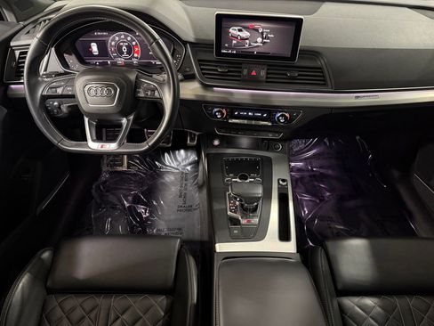 Used 2018 Audi SQ5 Prestige w/ Prestige Package image 29