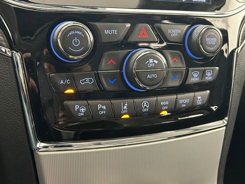 Used 2020 Jeep Grand Cherokee Summit image 20