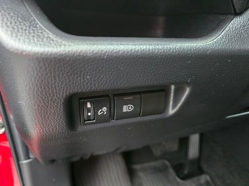 Used 2023 Toyota RAV4 XLE image 18