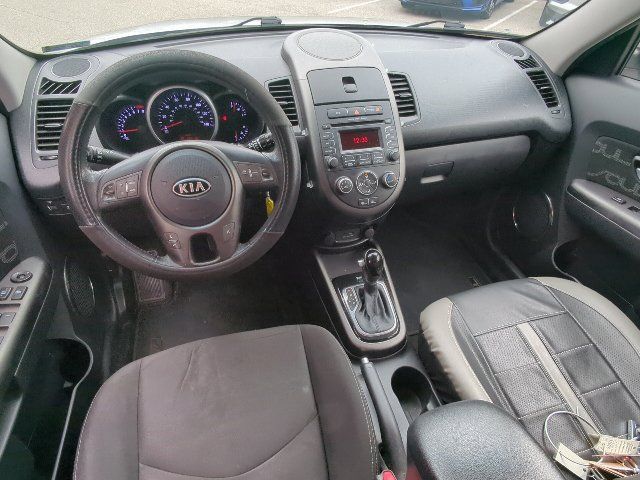 Used 2012 Kia Soul + FWD image 13