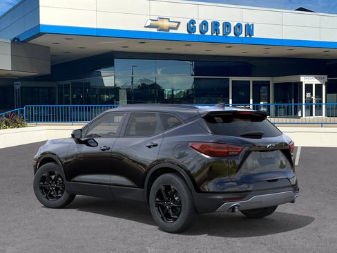 New 2026 Chevrolet Blazer LT w/ Sound & Technology Package FWD image 3