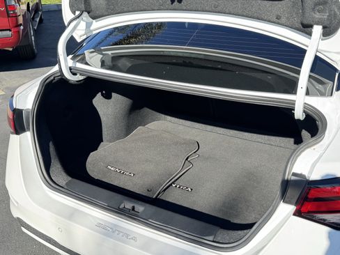 Used 2025 Nissan Sentra SV image 33