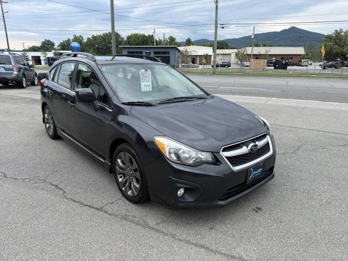 Used 2014 Subaru Impreza 2.0i Sport Premium AWD/4WD image 3