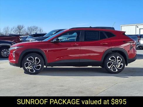New 2026 Chevrolet Trax RS w/ Sunroof Package image 2