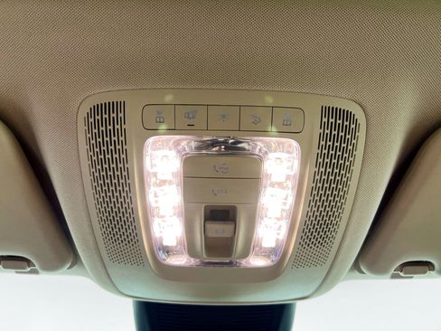 Used 2022 Mercedes-Benz GLE 350 4MATIC image 22