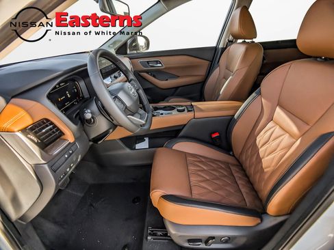 New 2026 Nissan Rogue Platinum w/ Platinum Premium Package image 16