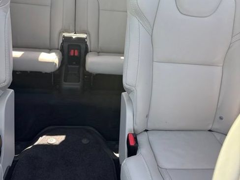 Used 2024 Volvo XC90 T8 Ultimate w/ Lounge Package AWD/4WD image 25