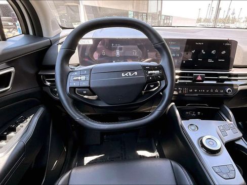 Used 2026 Kia Sportage EX w/ EX Panoramic Sunroof Package AWD/4WD image 8
