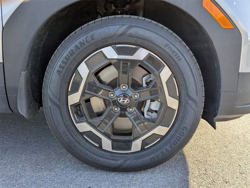 Used 2025 Hyundai Santa Fe SEL image 21