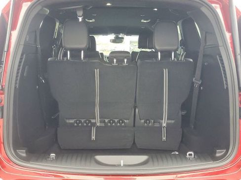 New 2026 Chrysler Pacifica Select image 9