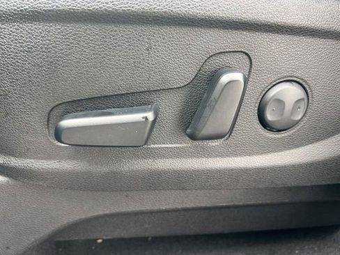 Certified 2025 Kia Telluride EX image 33