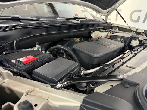 Used 2022 Chevrolet Tahoe RST w/ Luxury Package AWD/4WD image 11