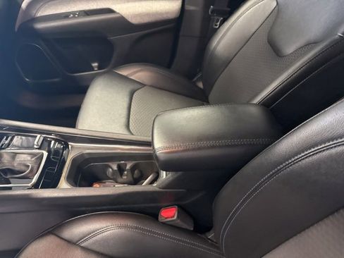 Used 2024 Jeep Compass Latitude image 36