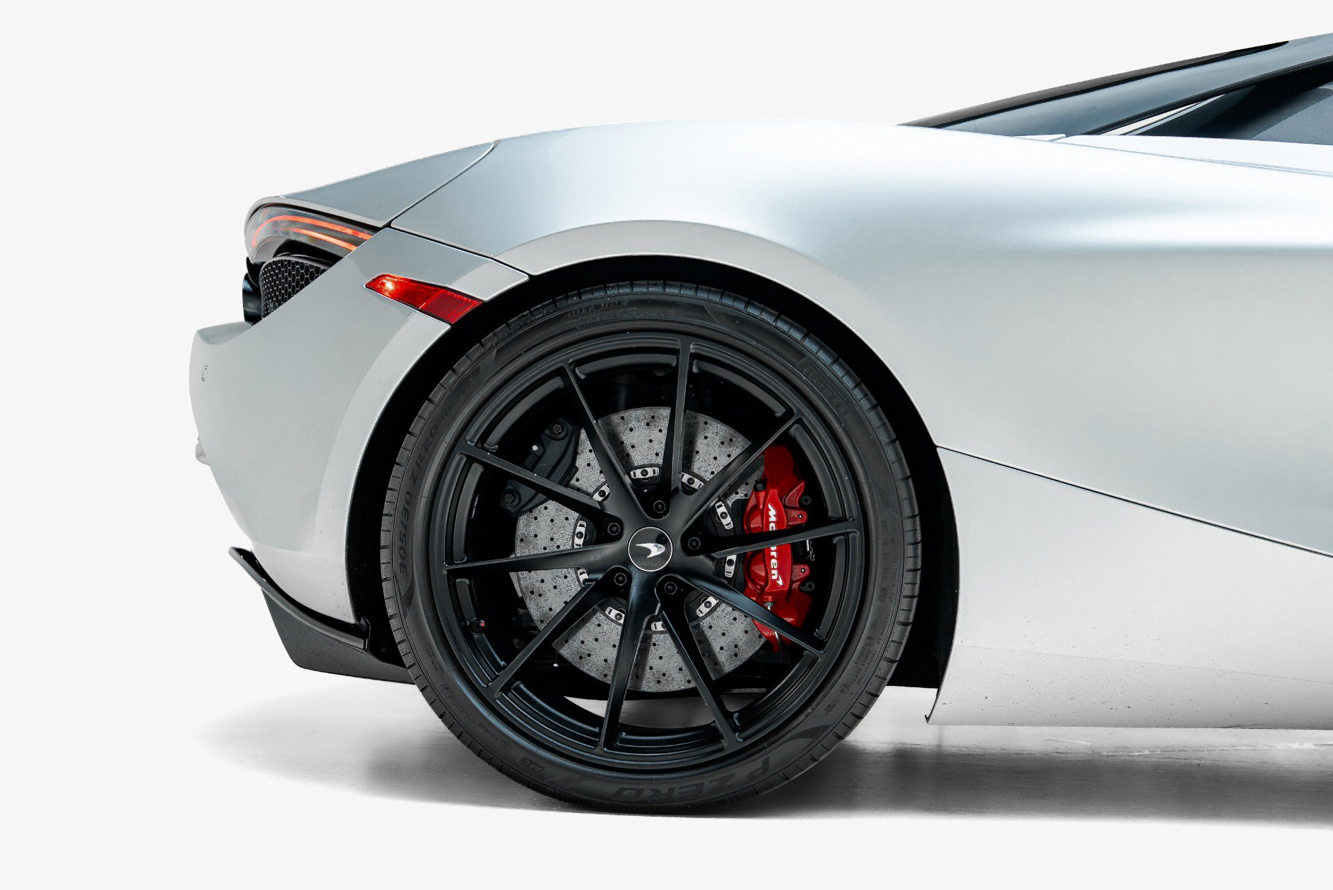 Used 2021 McLaren 720S Performance RWD image 18