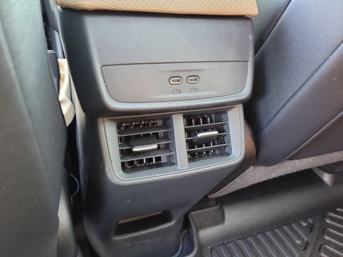 Used 2025 Chevrolet Equinox ACTIV w/ Safety and Technology Package AWD/4WD image 13