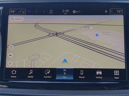 New 2026 Chrysler Pacifica Limited w/ Uconnect Theater Family Group image 30